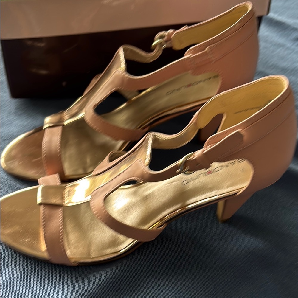 Bandolino Gold and Tan Heels with Slingback and Cutout Details